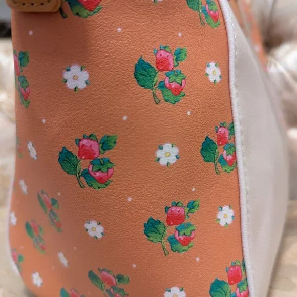 Loungefly Strawberry Shortcake Artwork Satchel - Picture 4 of 10